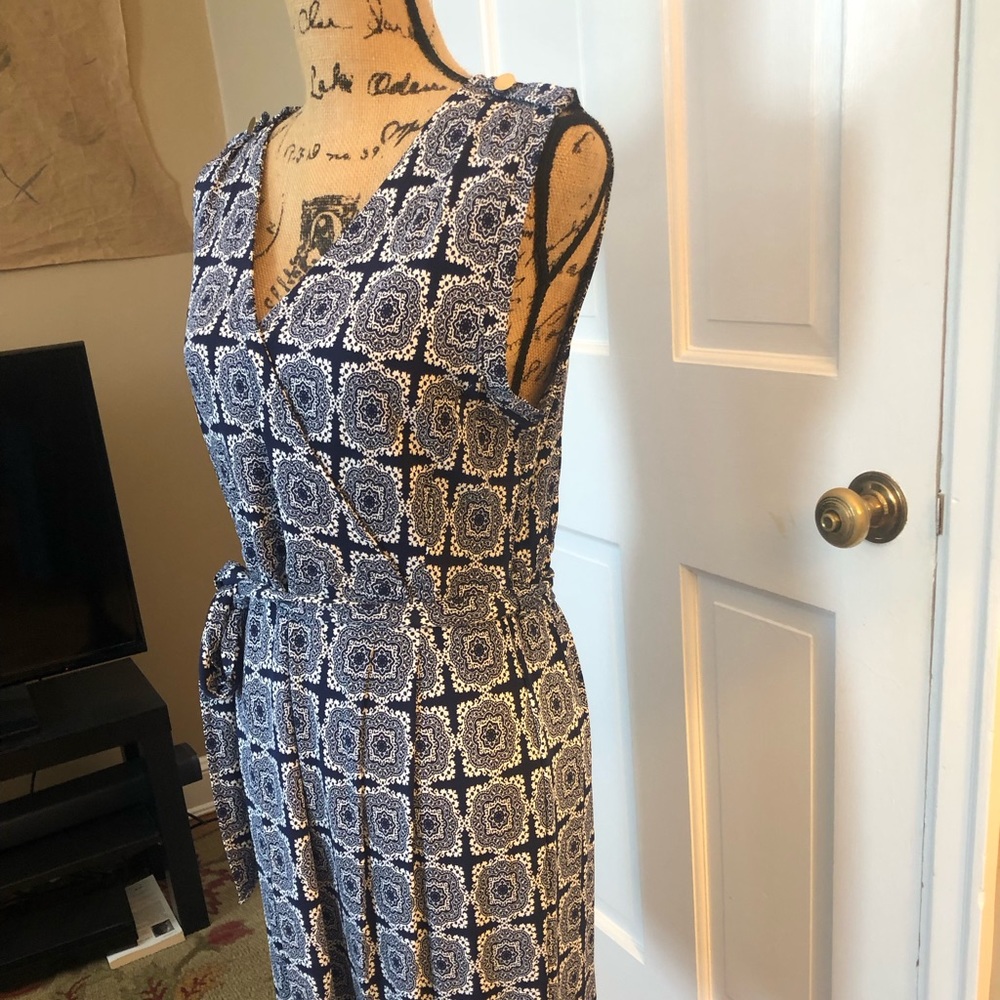 Chic summer dress from banana republic